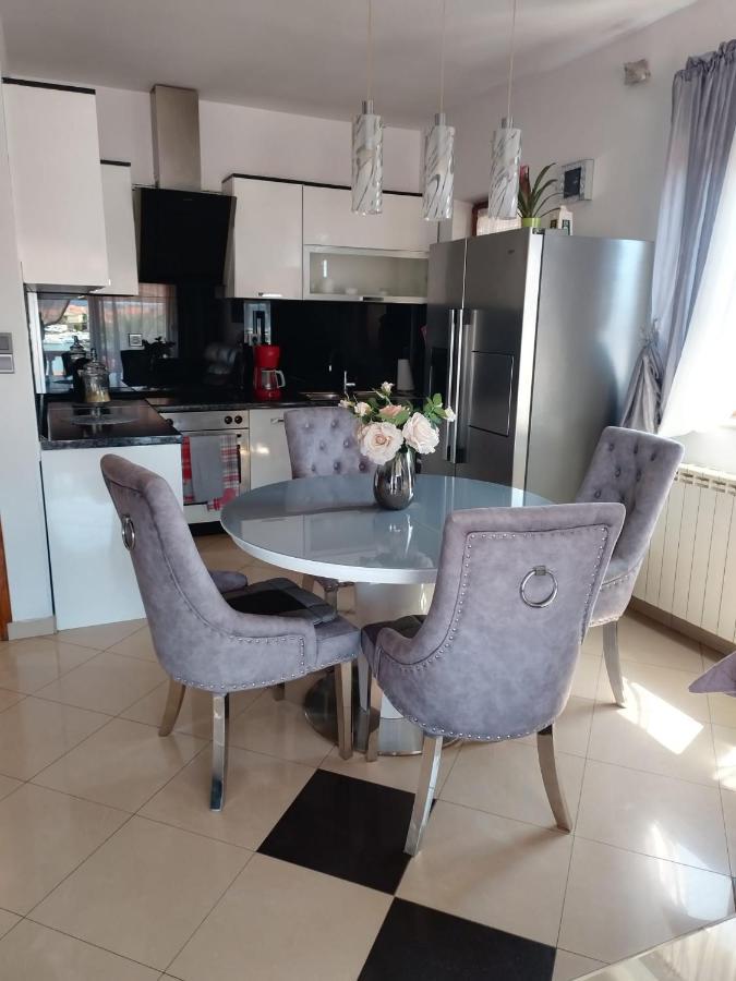 Apartmani Davorka Bibinje Exterior foto