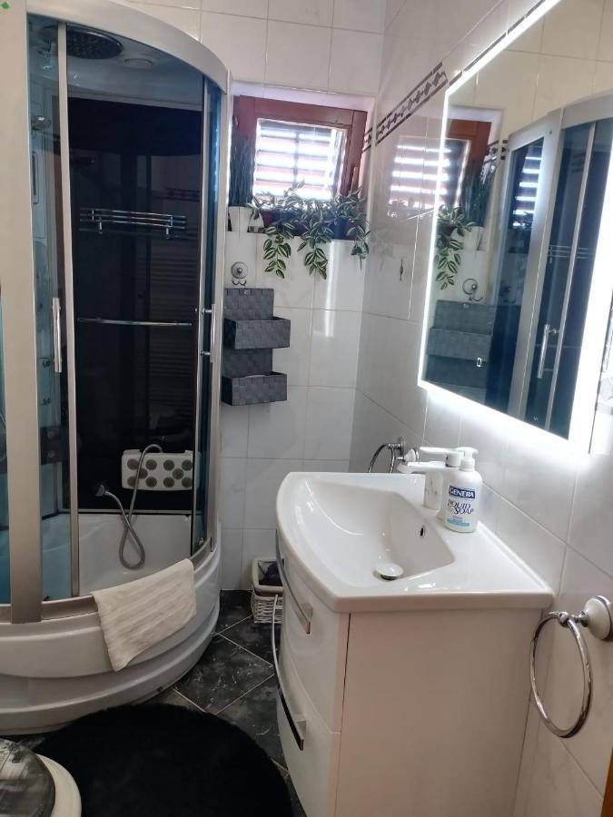 Apartmani Davorka Bibinje Exterior foto